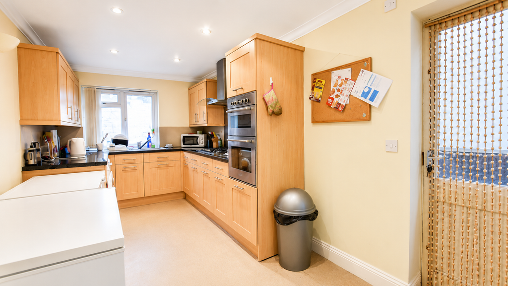 Property photo 3 of 3 Kitchen