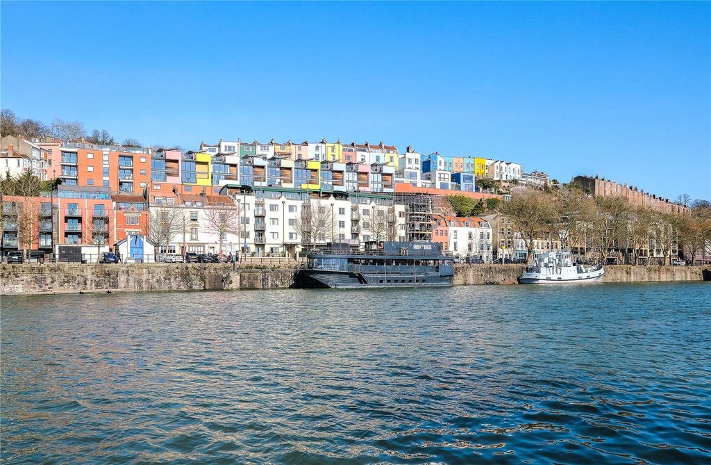 Property photo 1 of 10 Elevation