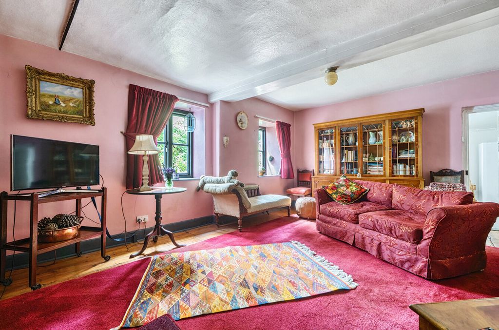 Property photo 2 of 14