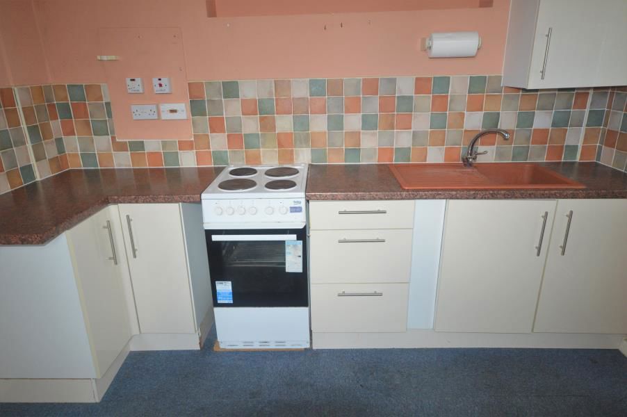 Property photo 3 of 12