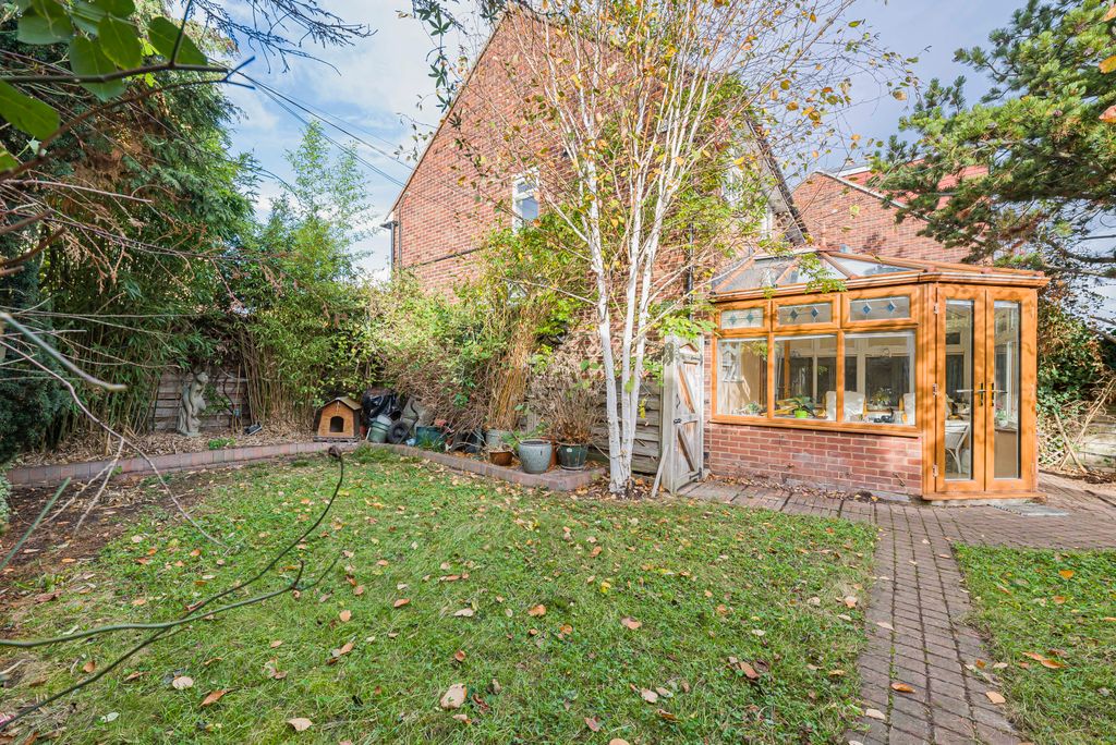 Property photo 1 of 21 Garden (3)