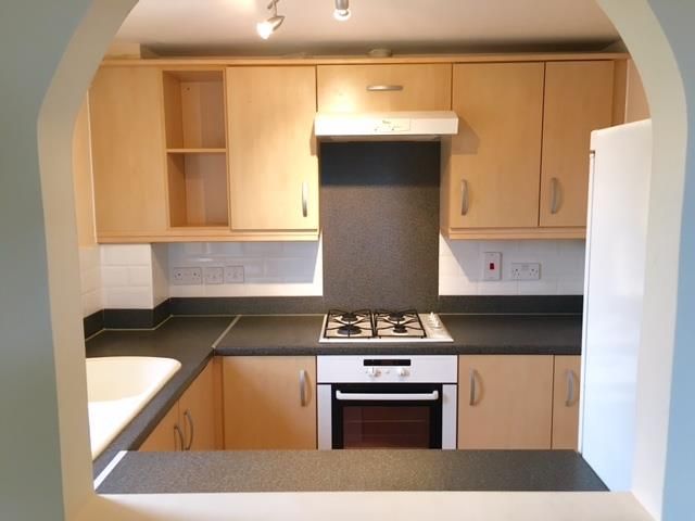 Property photo 2 of 7 Kitchen