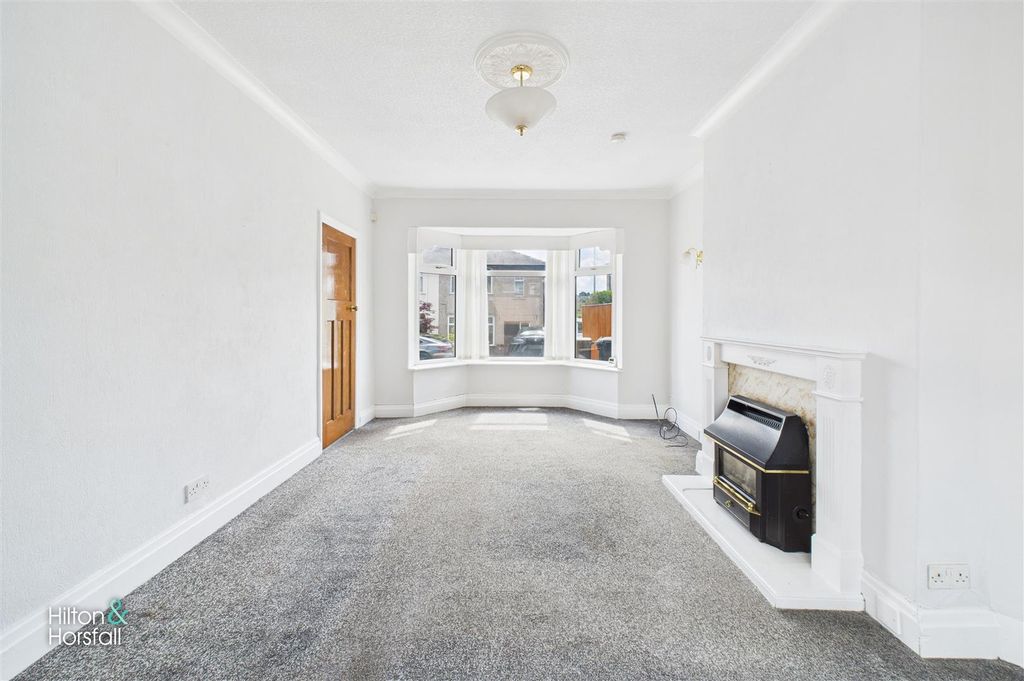 Property photo 2 of 10 Burwains Avenue