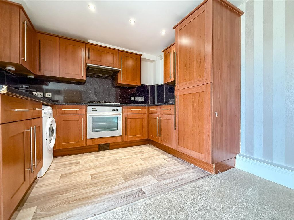 Property photo 3 of 12 Img_1070 3.Jpg