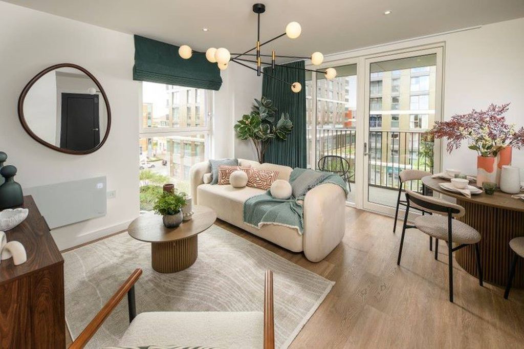 Property photo 2 of 14