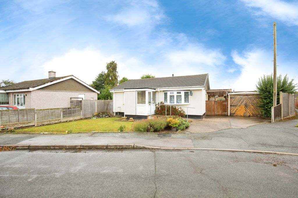 Property photo 1 of 17 Afdaae4A-Mw-8215