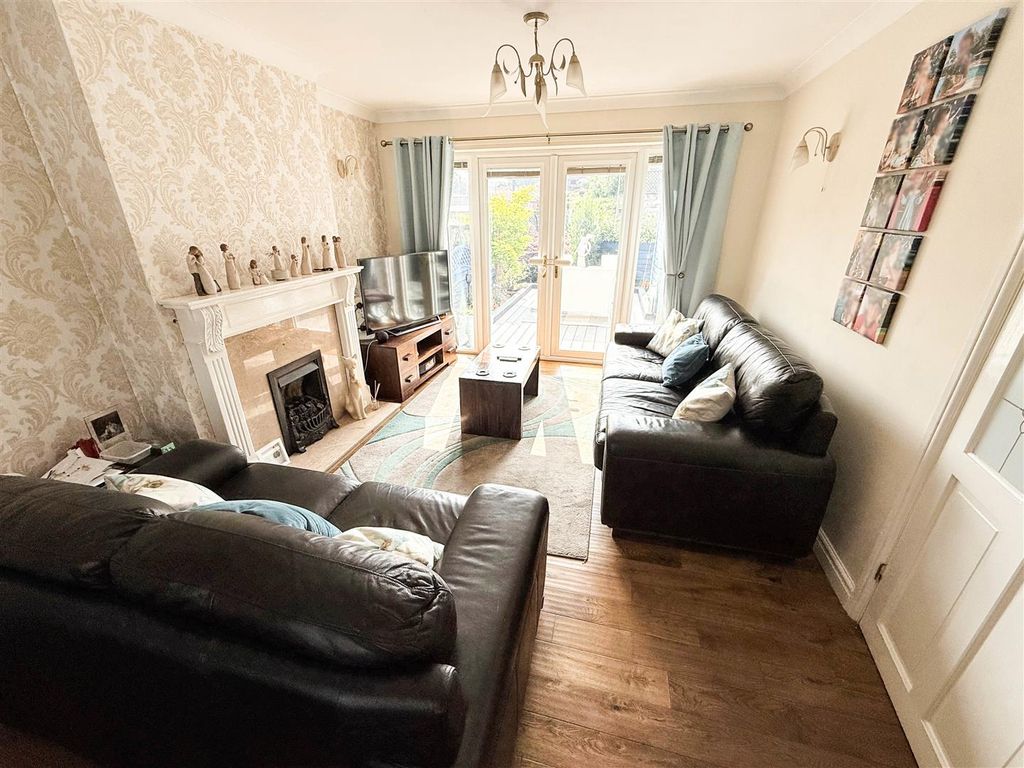 Property photo 2 of 14 Open Plan Lounge/Dining Room
