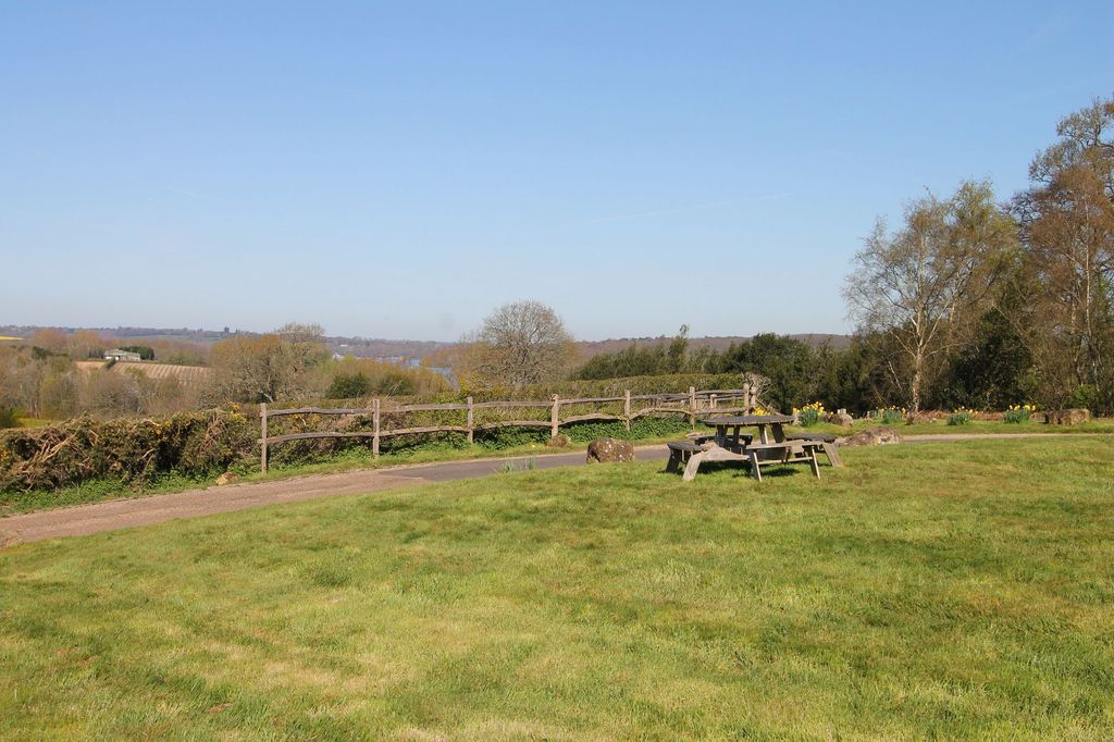 Property photo 2 of 26