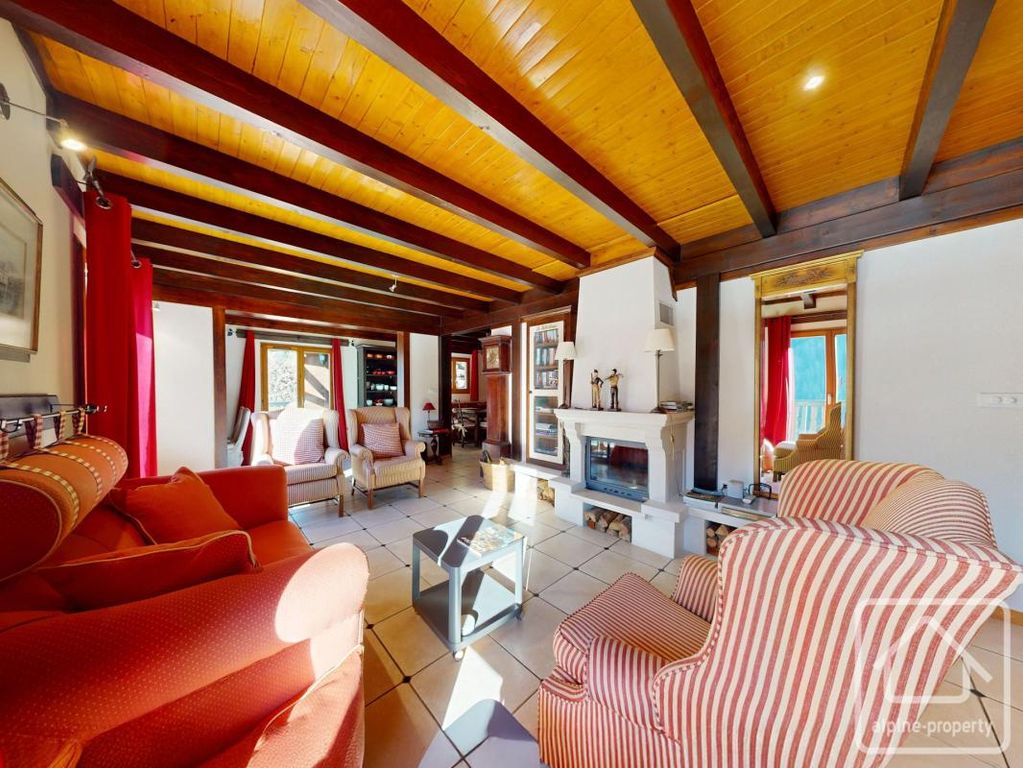 Property photo 2 of 40