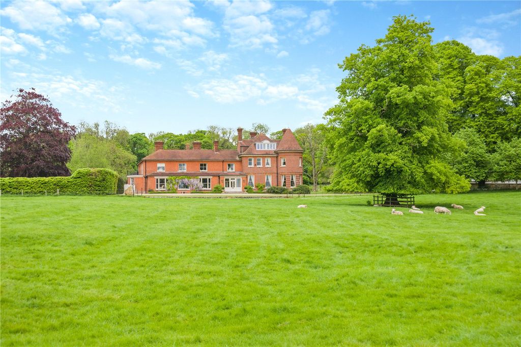 Property photo 2 of 21 Snoddington Manor