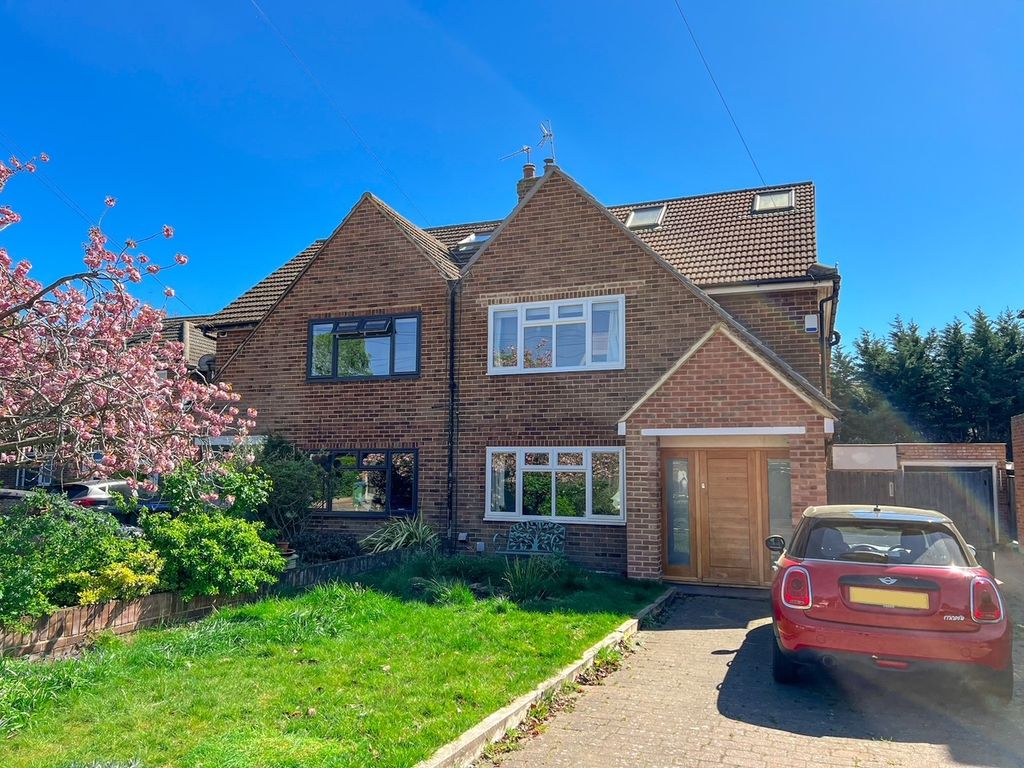 Property photo 1 of 39