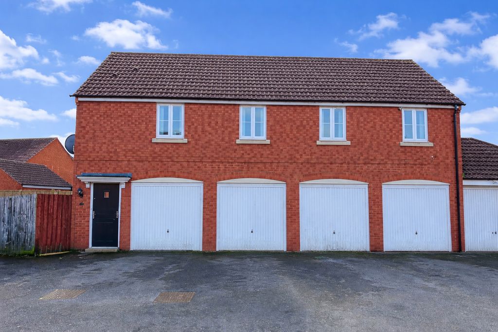 Property photo 2 of 11 4858213