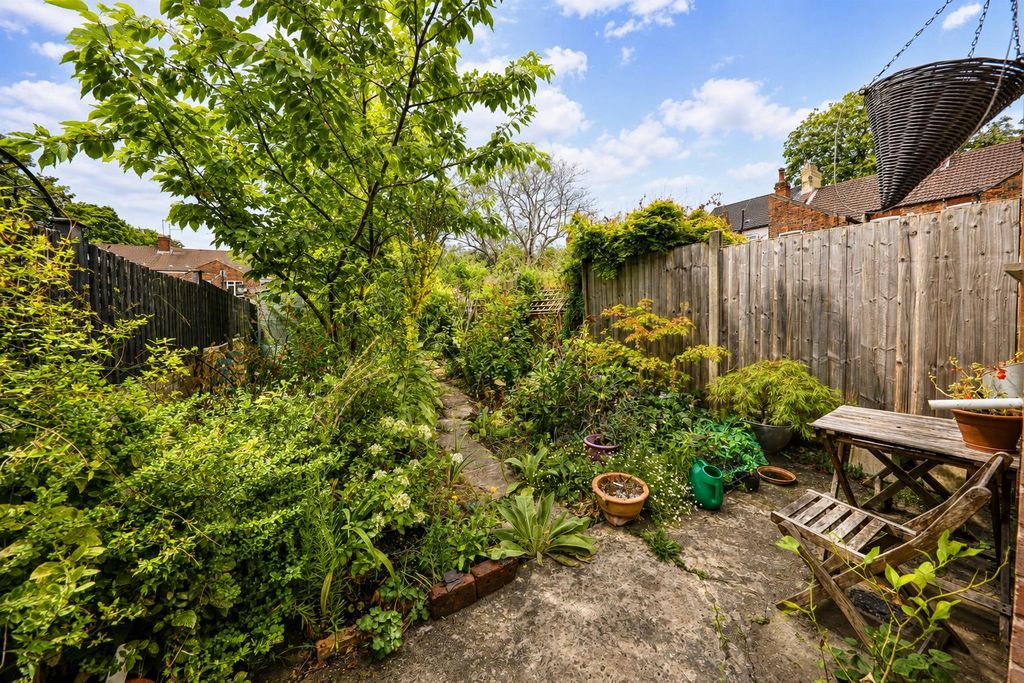 Property photo 3 of 23