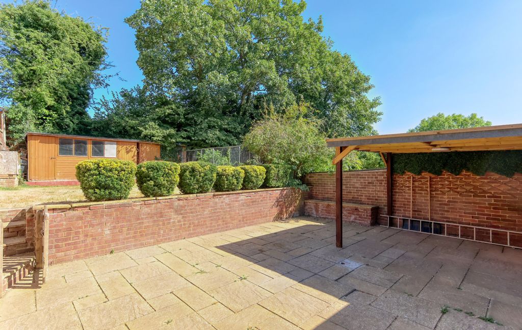 Property photo 2 of 15 Picture No. 05