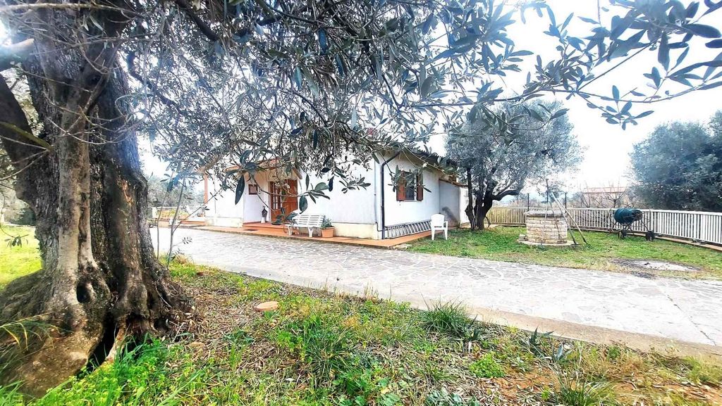 Property photo 1 of 27
