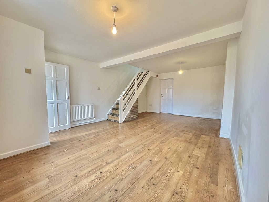 Property photo 3 of 11 Not Specified