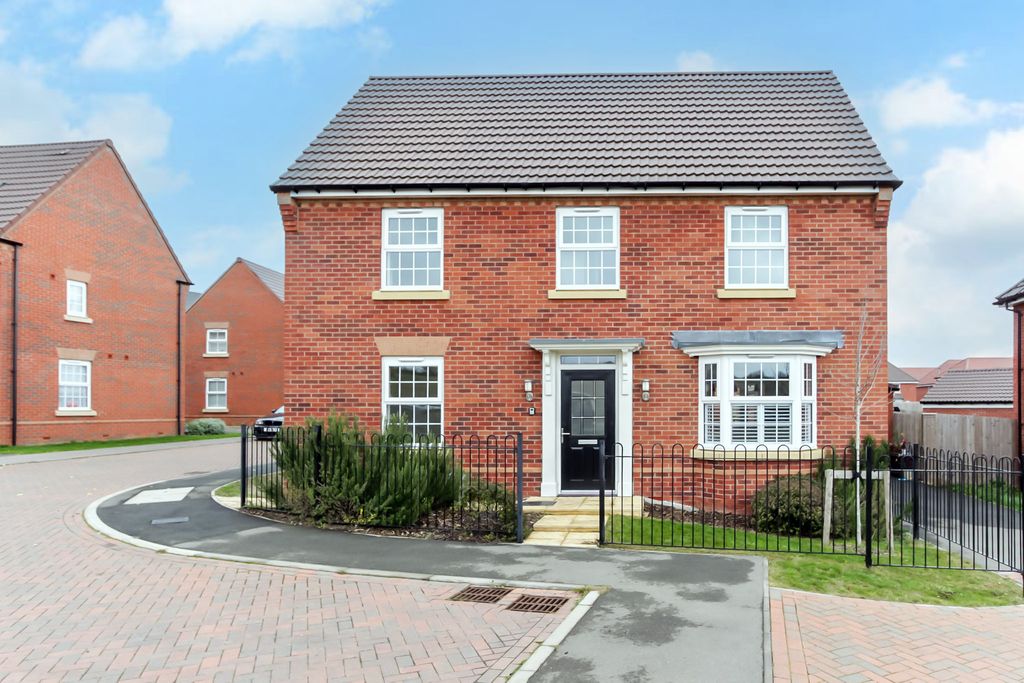 Property photo 1 of 15 Front