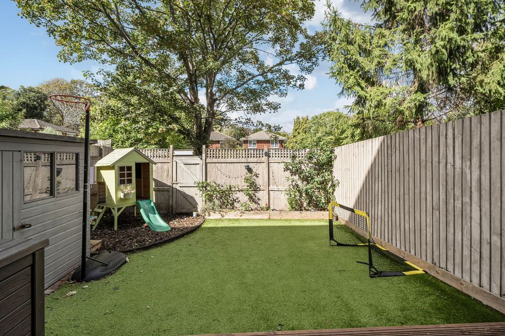 Property photo 2 of 12