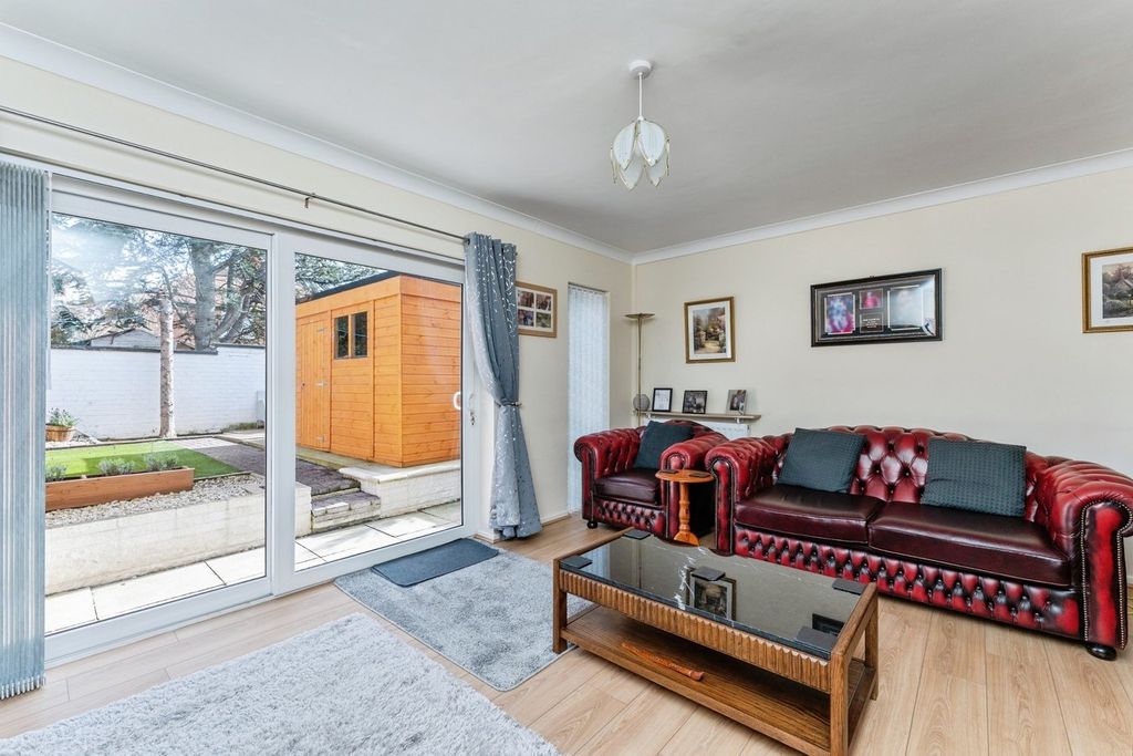 Property photo 3 of 20