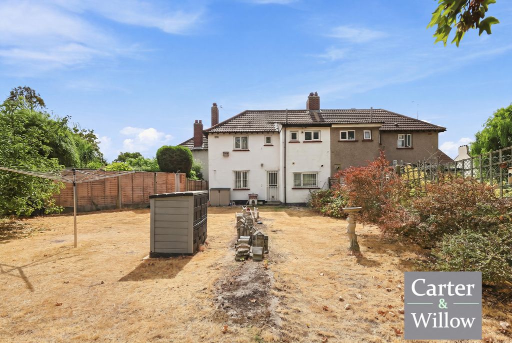 Property photo 2 of 19