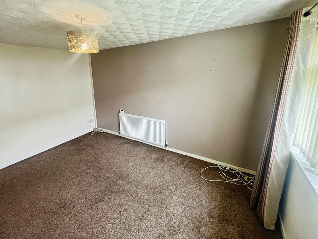 Property photo 2 of 8 Image