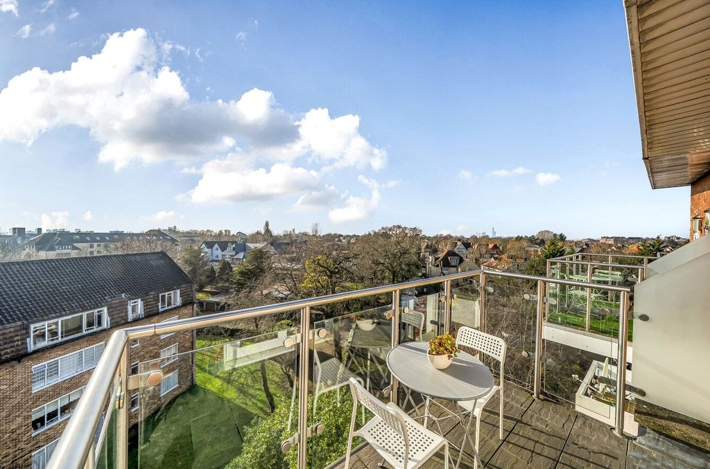 Property photo 3 of 11 Picture No. 09