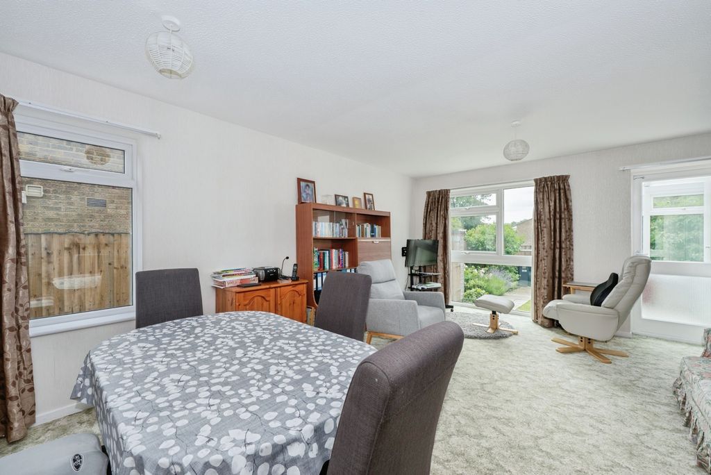 Property photo 2 of 16 Pbox-Img.Jpg
