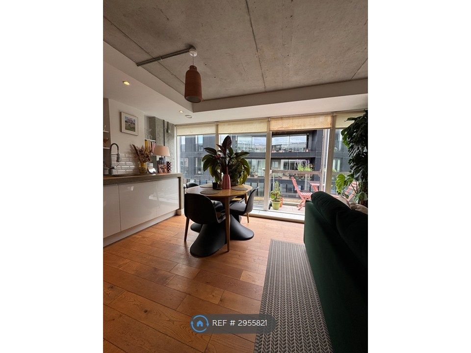 Property photo 3 of 11