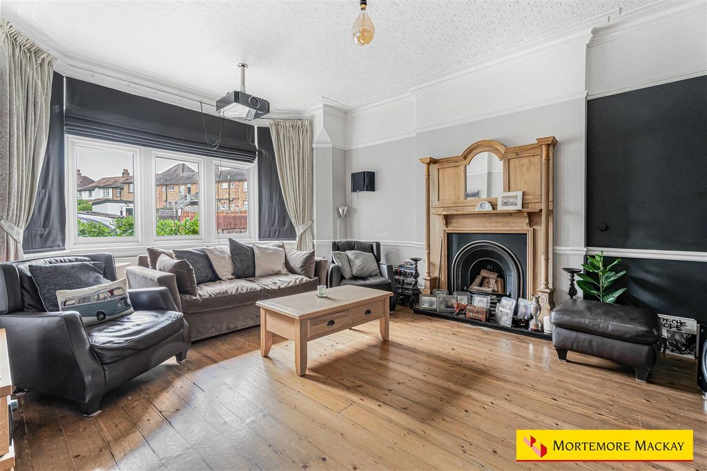 Property photo 3 of 31 22_84980_Watermarked.Jpg