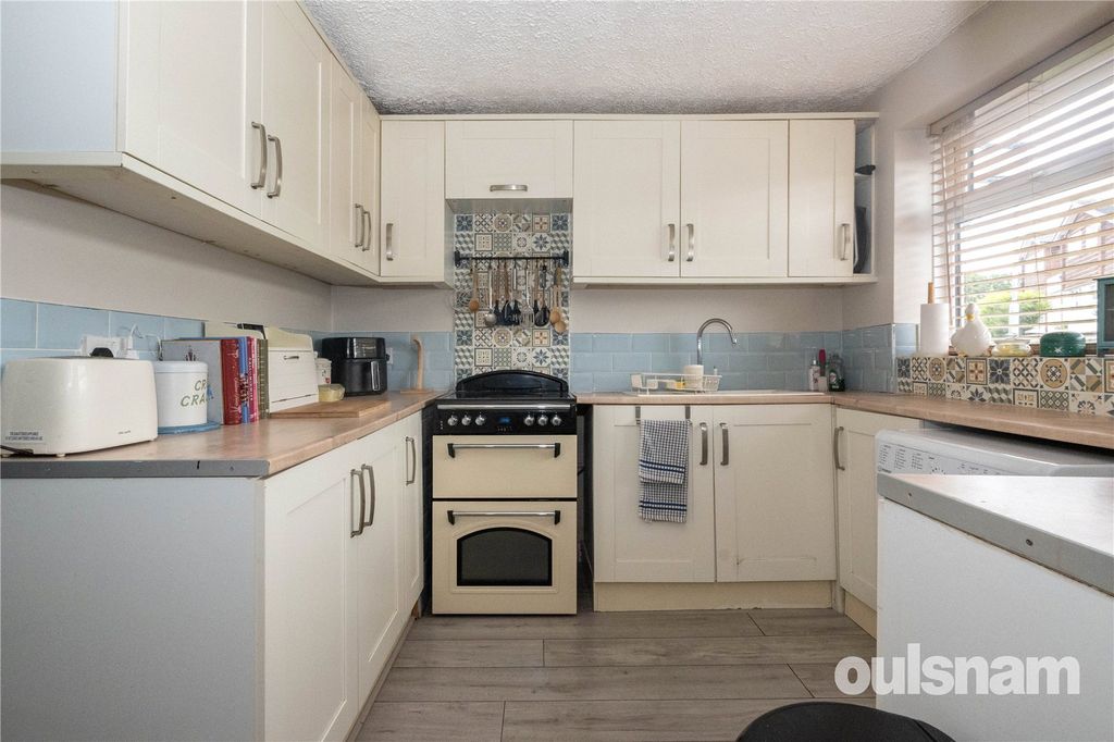 Property photo 3 of 19 Picture No. 04
