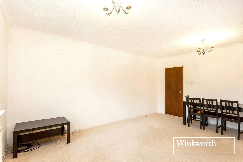 Property photo 3 of 12 Picture No. 18