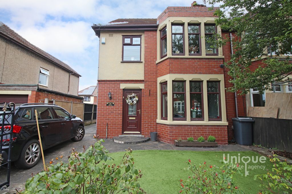 Property photo 1 of 25