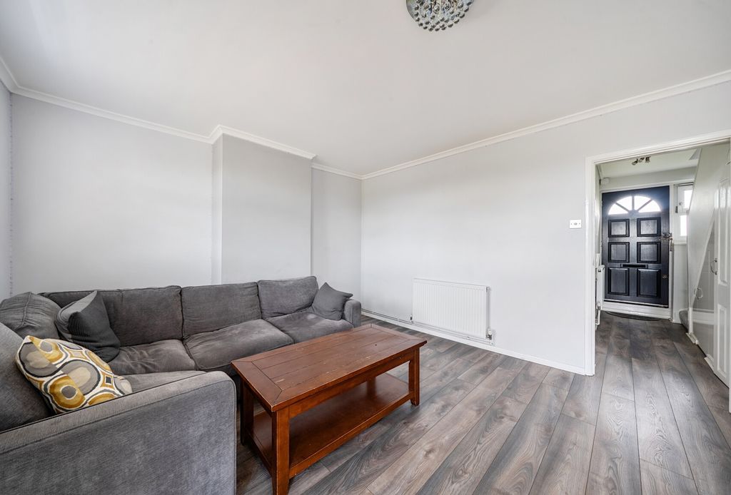 Property photo 2 of 18 1458753-13-6A046c...