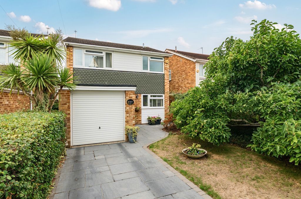 Property photo 1 of 18 1513930-18-6A9d2E...