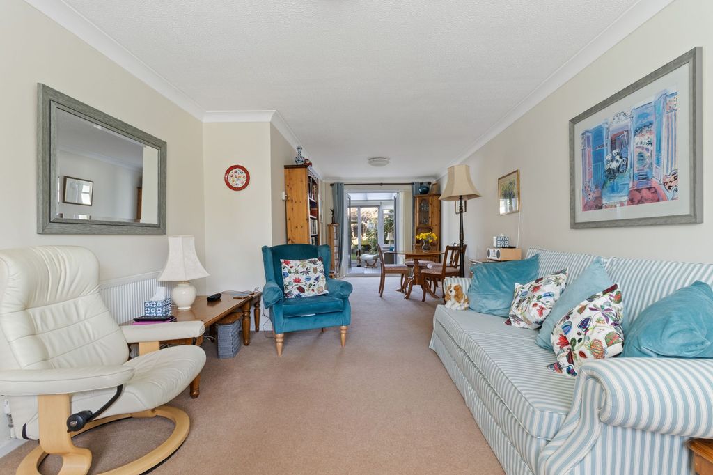 Property photo 2 of 20 Living/Dining Room