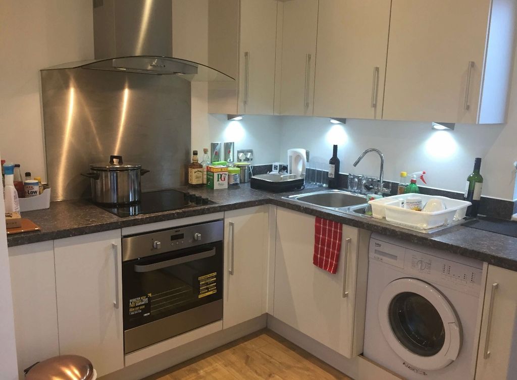 Property photo 3 of 6