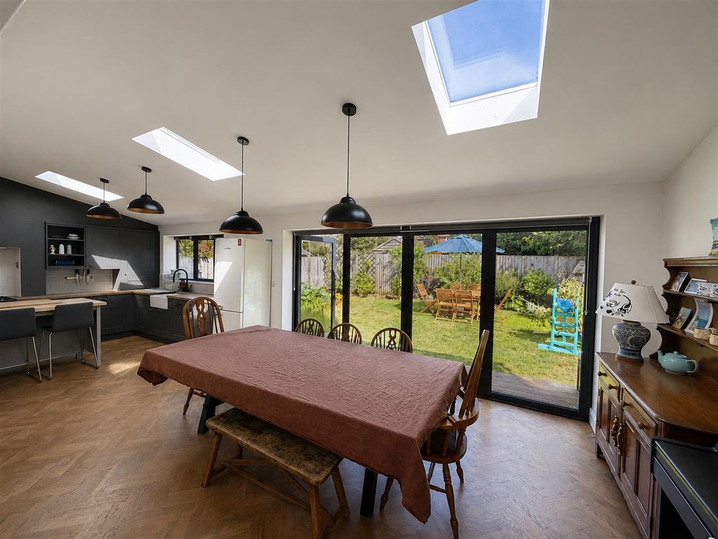 Property photo 3 of 16 Kitchen/Diner