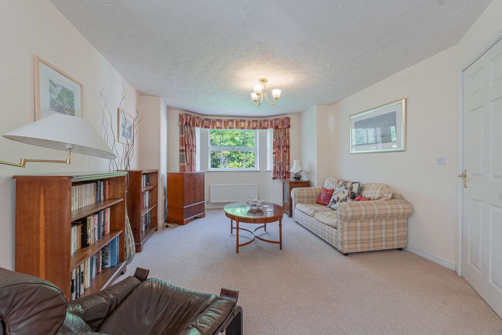 Property photo 3 of 15