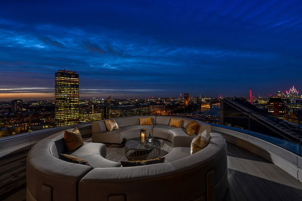 Property photo 3 of 12