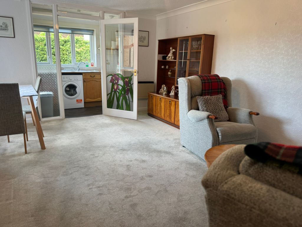 Property photo 2 of 12 22