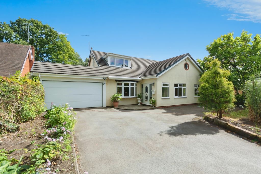 Property photo 2 of 19 Frontage