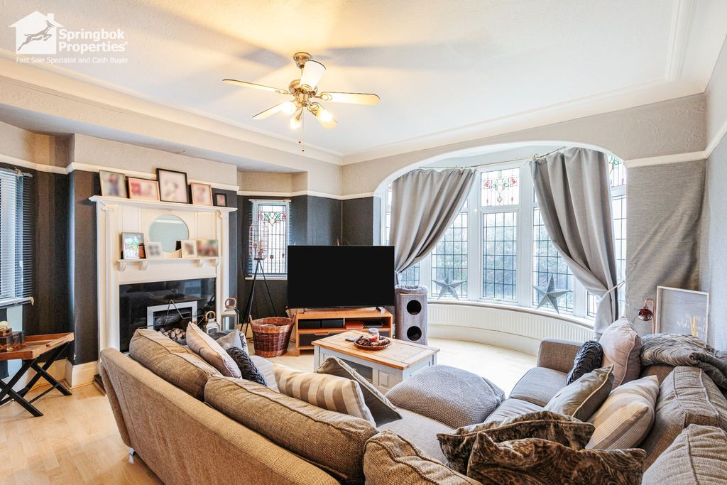 Property photo 3 of 20 Image 2