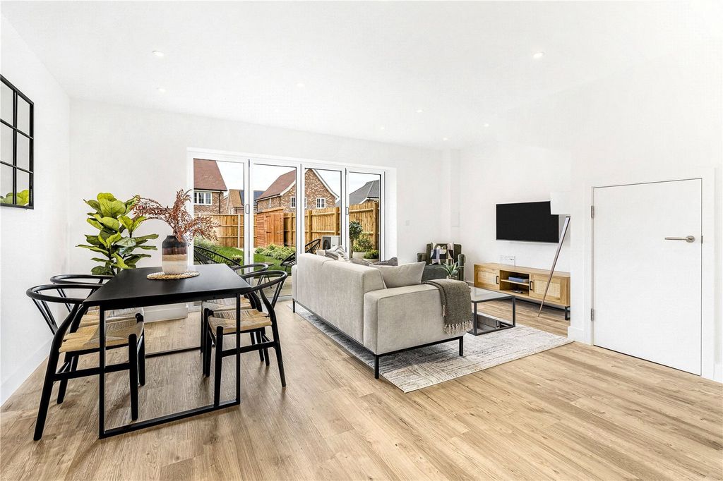 Property photo 2 of 15 Picture No. 40