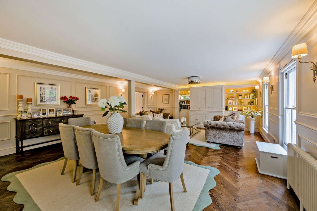 Property photo 3 of 24 Dining Room