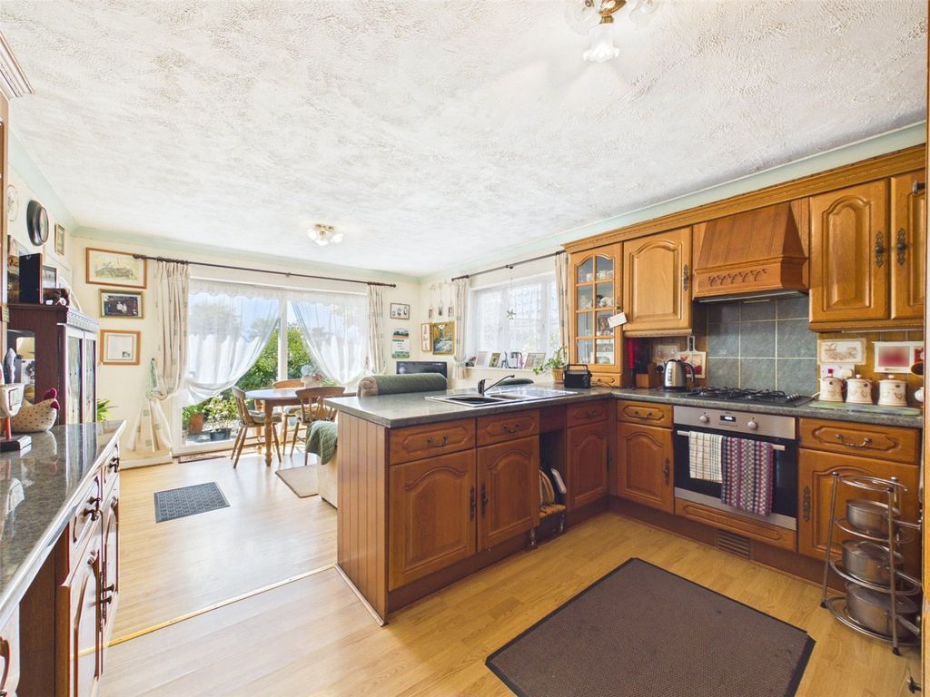 Property photo 2 of 23 Kitchen / Dining