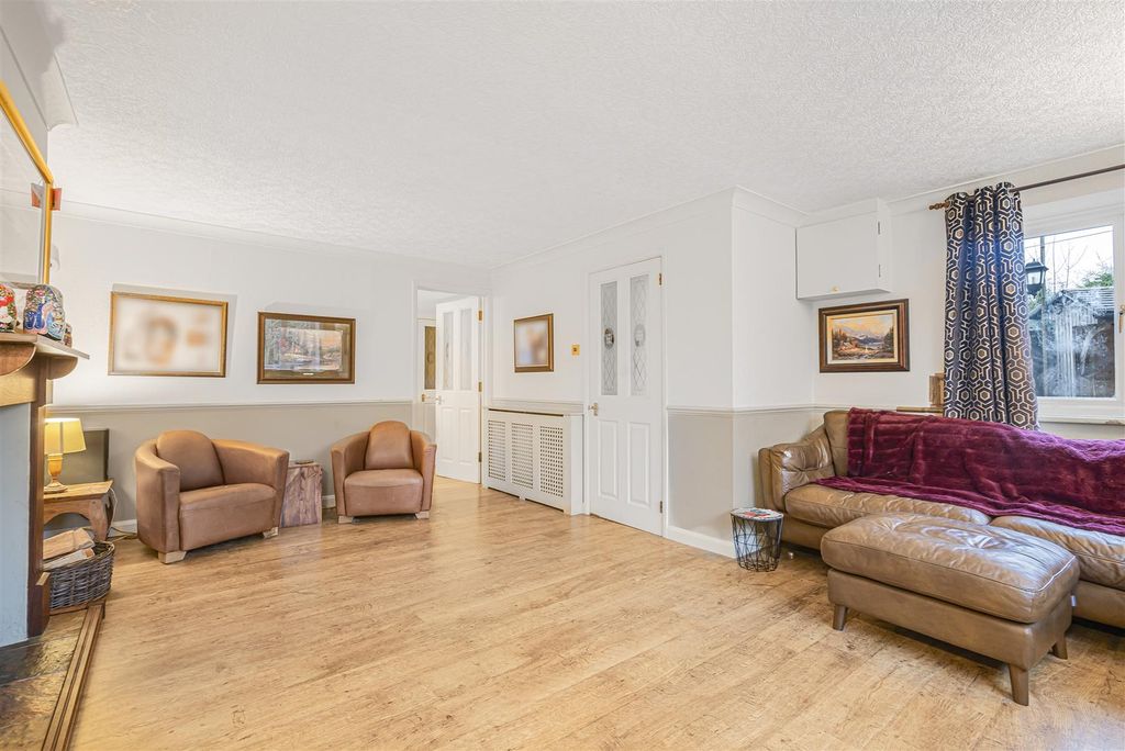 Property photo 3 of 28 28_69145.Jpg