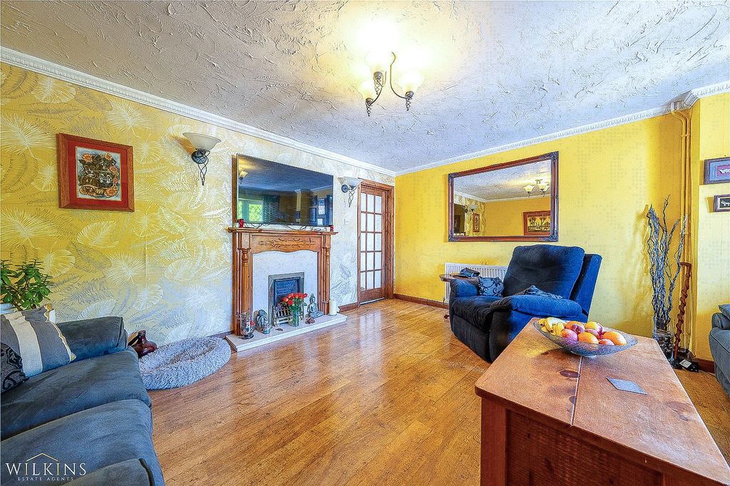 Property photo 3 of 27 Picture No. 28