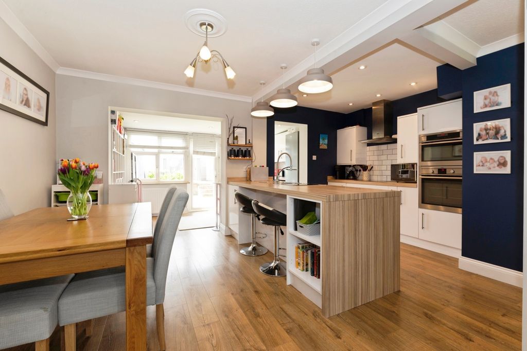 Property photo 2 of 13 Kitchen Diner