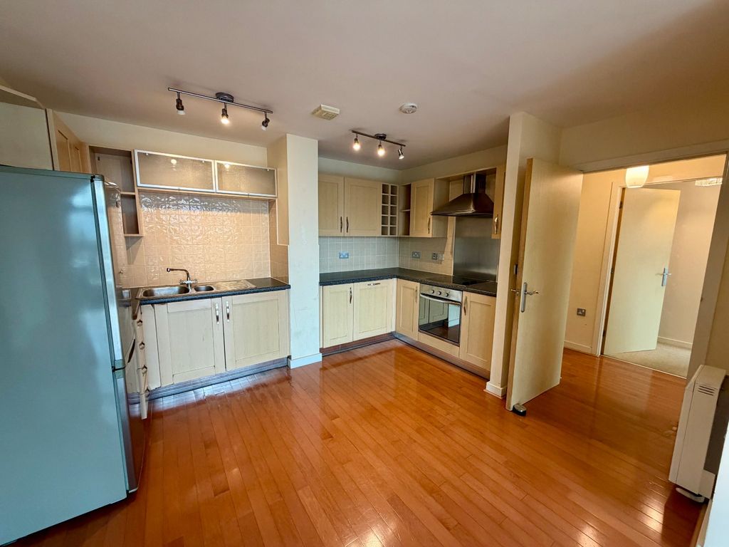 Property photo 3 of 10 Picture No. 24