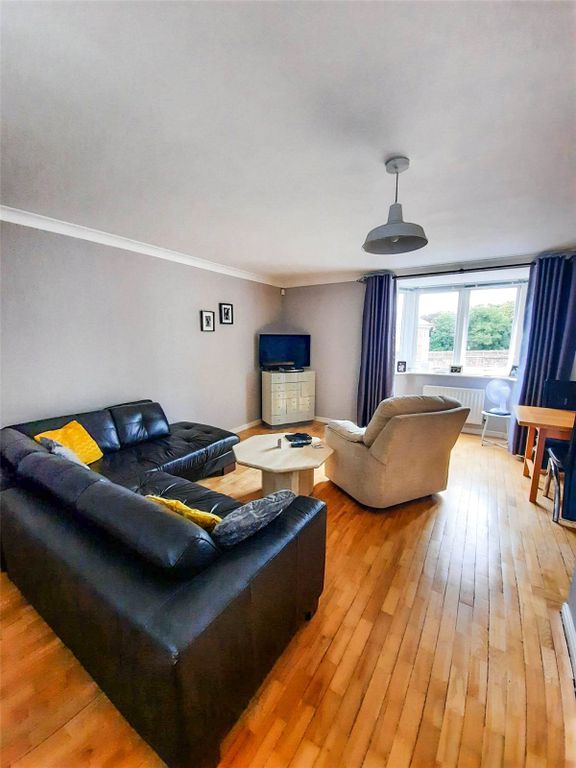 Property photo 3 of 13 Picture No. 15